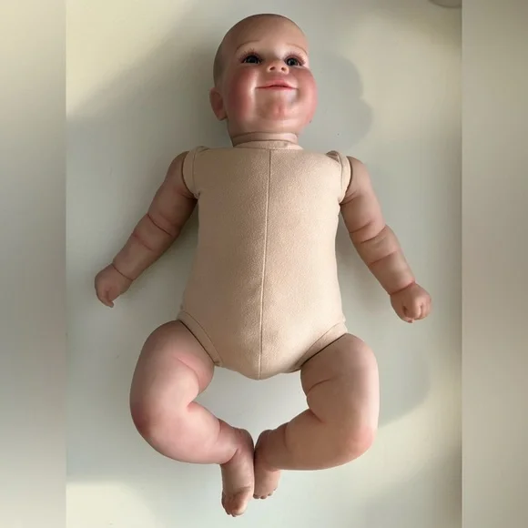 20โ Realistic Baby Twins - Silicone and cloth - Picture 11 of 16